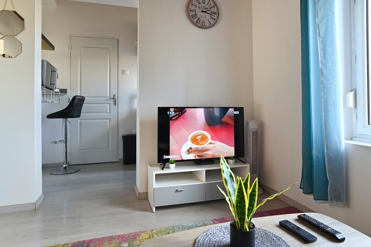 Spacieux T2 - Proche Centre - Confort Et Serenite Сен-Кантен Экстерьер фото